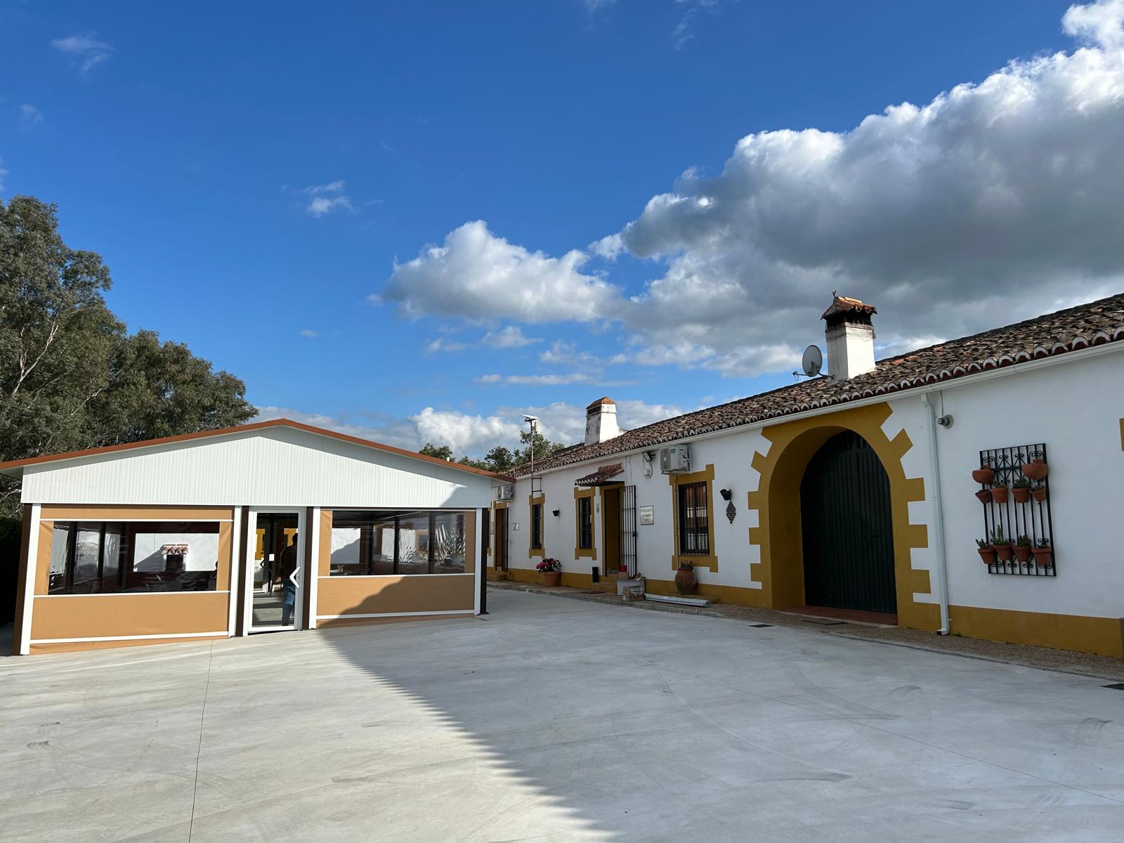 Carpa restaurante PHOTO-2026-01-28-10-09-04